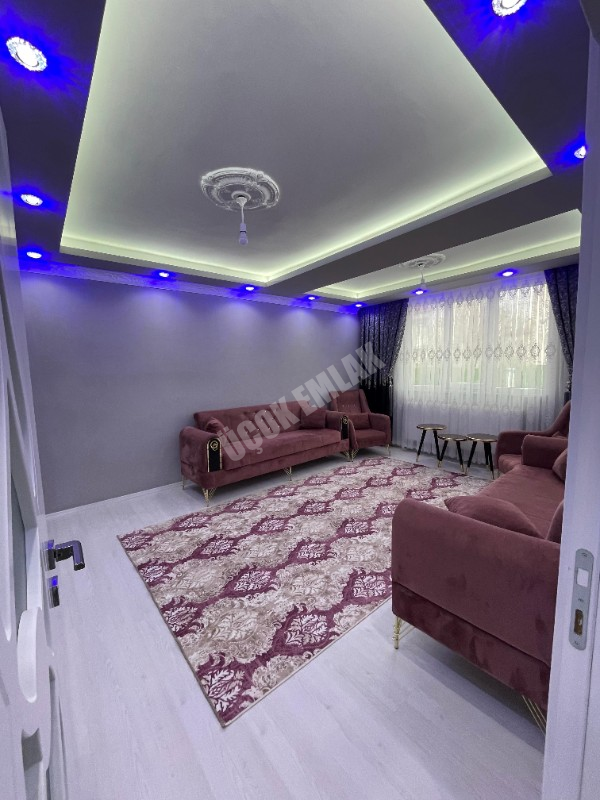 AFYON ÜÇOK EMLAKTAN SATILIK 3+1 MÜSTAKİL EV