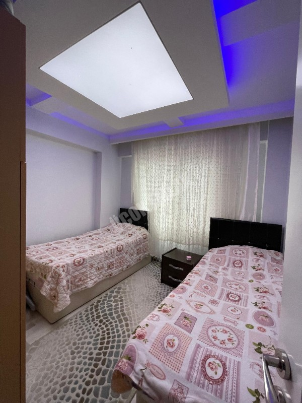 AFYON ÜÇOK EMLAKTAN SAHİPATA MAH SATILIK ARAKAT 3+1 DAİRE