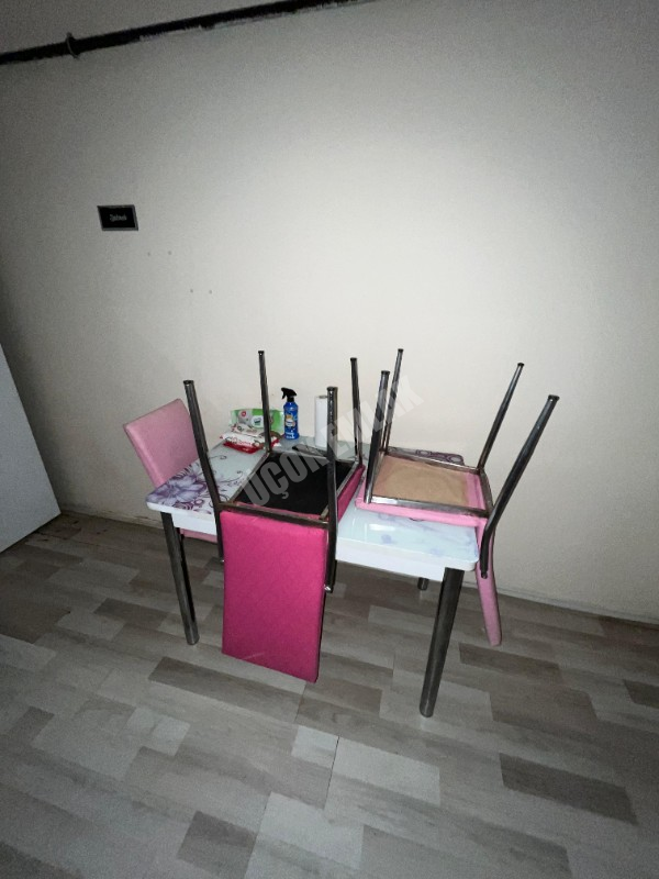 AFYON ÜÇOK EMLAKTAN ERENLER MAH YATIRIMLIK SATILIK 3+1 EŞYALI DAİRE