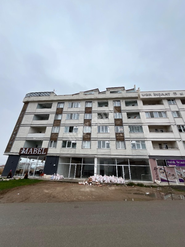 AFYON ÜÇOK EMLAKTAN ERENLER MAH YATIRIMLIK SATILIK 3+1 EŞYALI DAİRE