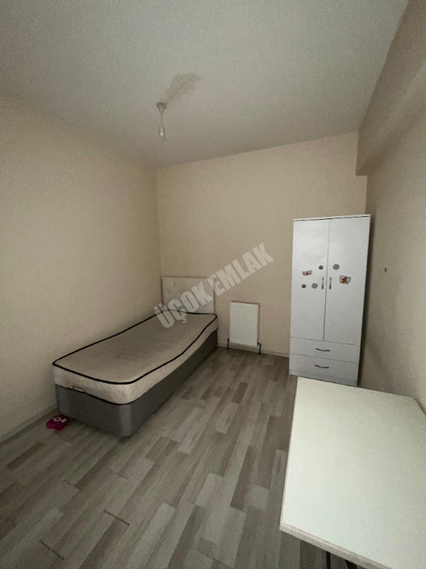 AFYON ÜÇOK EMLAKTAN ERENLER MAH YATIRIMLIK SATILIK 3+1 EŞYALI DAİRE
