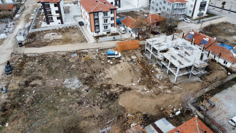 AFYON ÜÇOK EMLAKTAN MAREŞAL MAH TEMELDEN SATILIK LÜKS 2+1 DAİRELER