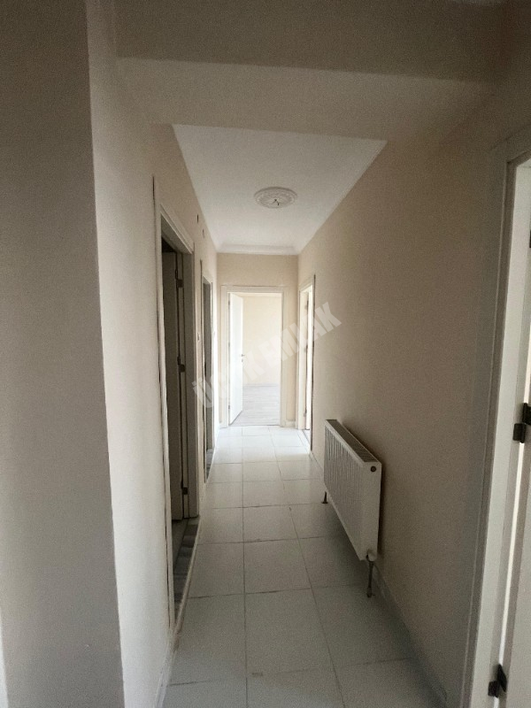 AFYON ÜÇOK EMLAKTAN YENİCE MAH KİRALIK 4+1 GENİŞ DAİRE