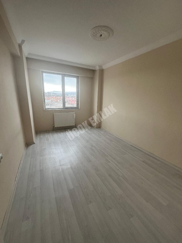 AFYON ÜÇOK EMLAKTAN YENİCE MAH KİRALIK 4+1 GENİŞ DAİRE