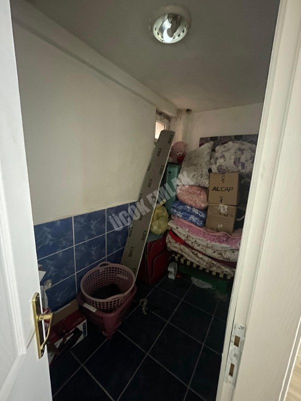 AFYON ÜÇOK EMLAKTAN SAHİPATA MAH SATILIK 3+1 DAİRE