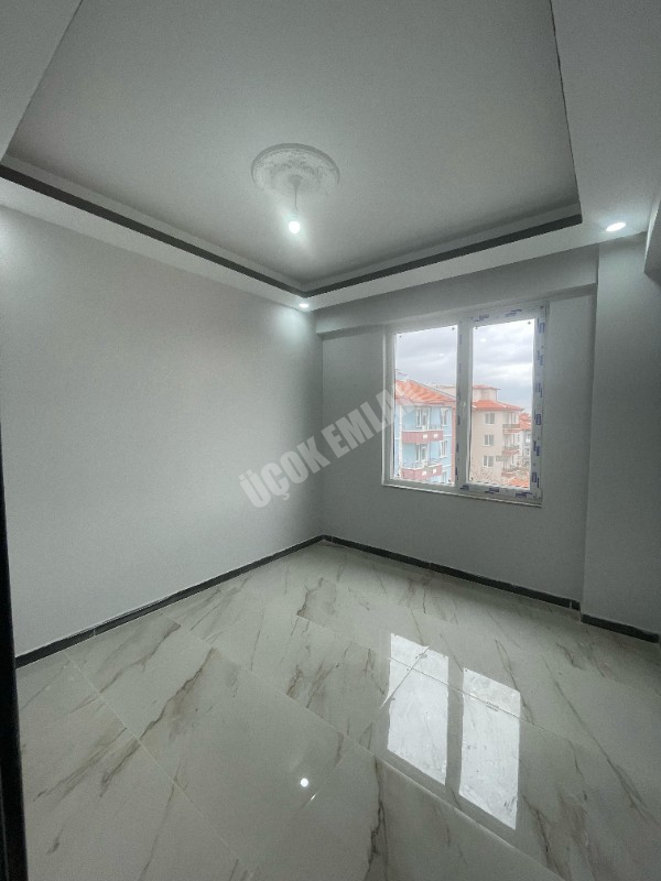 AFYON ÜÇOK EMLAKTAN SAHİPATA MAH DA SATILIK LÜKS 3+1 SIFIR DAİRELER