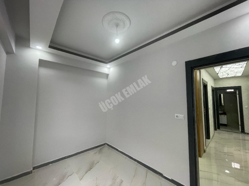 AFYON ÜÇOK EMLAKTAN SAHİPATA MAH SATILIK SIFIR LÜKS 3+1 DAİRE 