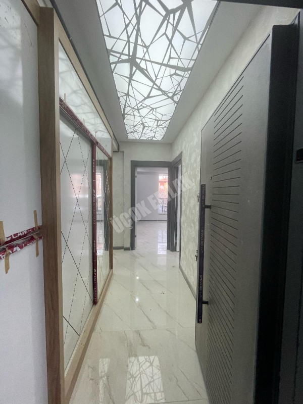 AFYON ÜÇOK EMLAKTAN SAHİPATA MAH SATILIK SIFIR LÜKS 3+1 DAİRE 
