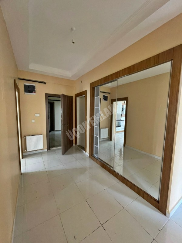 AFYON ÜÇOK EMLAKTAN ERKMEN CUMHURİYET MAH KİRALIK 4+1 DAİRE