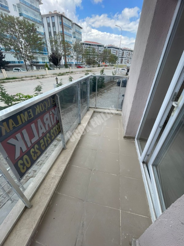 AFYON ÜÇOK EMLAKTAN ERKMEN CUMHURİYET MAH KİRALIK 4+1 DAİRE