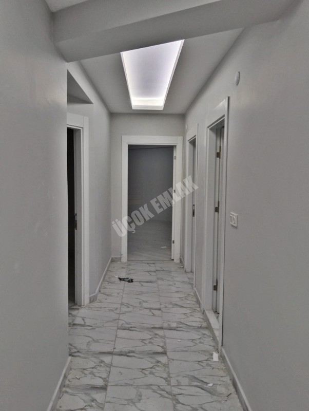 AFYON ÜÇOK EMLAKTAN EŞREFPAŞA MAH SATILIK 2+1 DAİRE