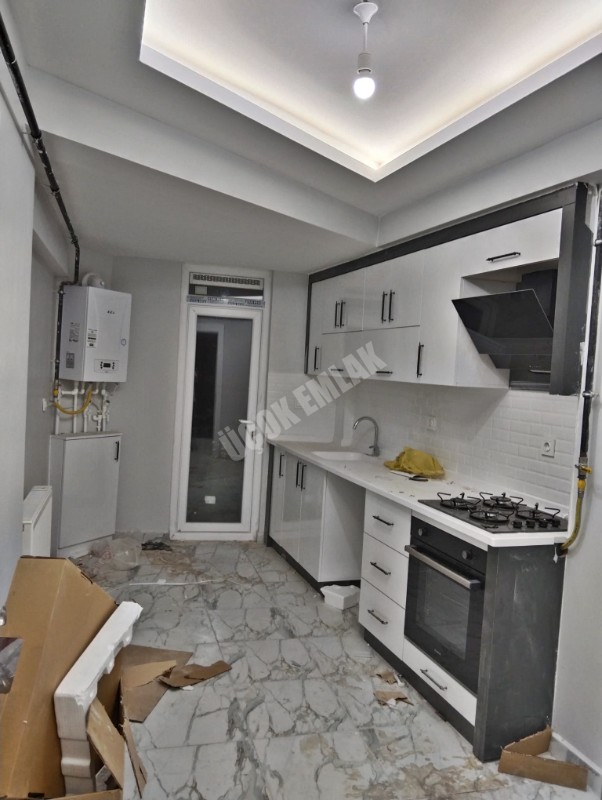 AFYON ÜÇOK EMLAKTAN EŞREFPAŞA MAH SATILIK 2+1 DAİRE