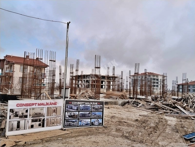 AFYON ÜÇOK EMLAKTAN KARŞIYAKA MAH SATILIK SIFIR LÜKS DAİRELER