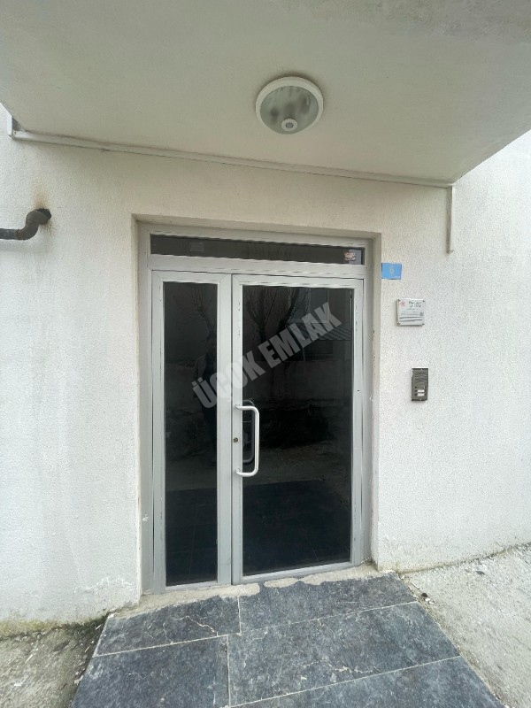 AFYON ÜÇOK EMLAKTAN MAREŞAL MAH KİRALIK ARAKAT SIFIR AYARINDA 2+1 DAİRE 