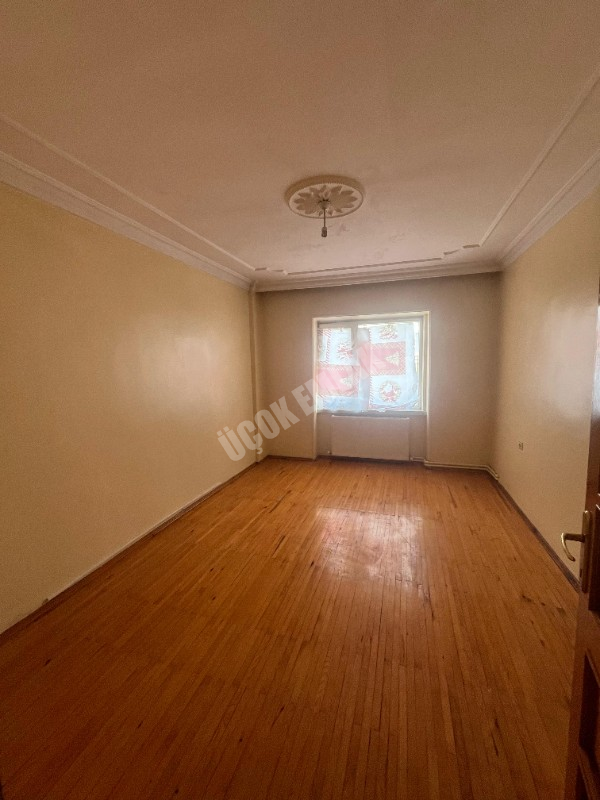 AFYON ÜÇOK EMLAKTAN MAREŞAL MAH. KİRALIK 3+1 DAİRE