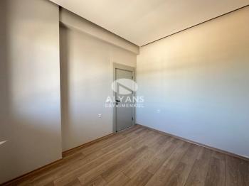 ALYANS'TAN TEK BLOK FULL JENERATÖRLÜ OTOPARKLI GENİŞ 3+1