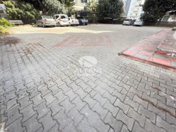 ALYANS'TAN MERKEZİ KONUMDA TEK BLOK FULL YAPILI DOĞALGAZLI 3+1