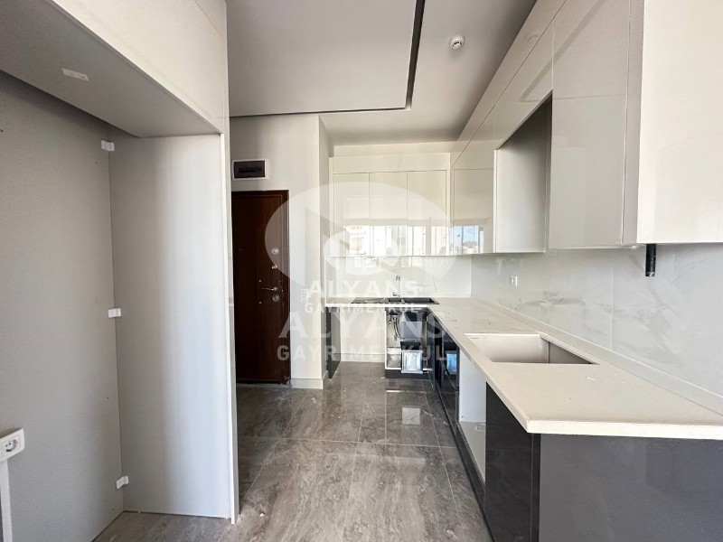 ALYANS'TAN TEK BLOK FULL JENERATÖRLÜ OTOPARKLI GENİŞ 3+1