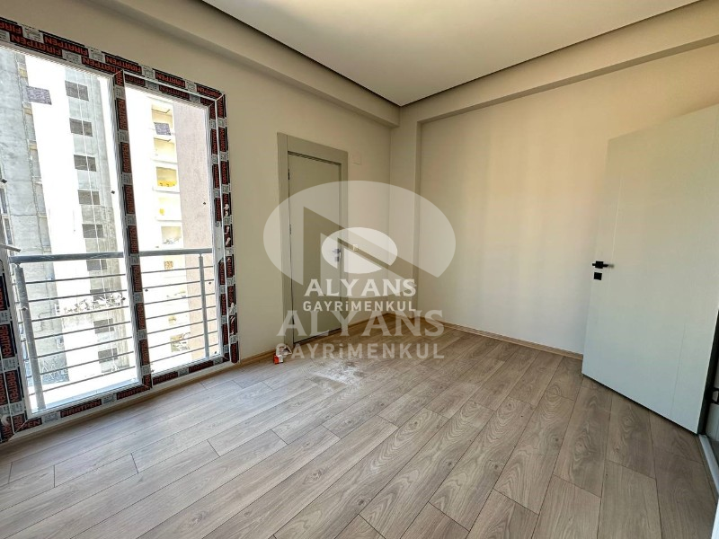 ALYANS'TAN TEK BLOK FULL JENERATÖRLÜ OTOPARKLI GENİŞ 3+1