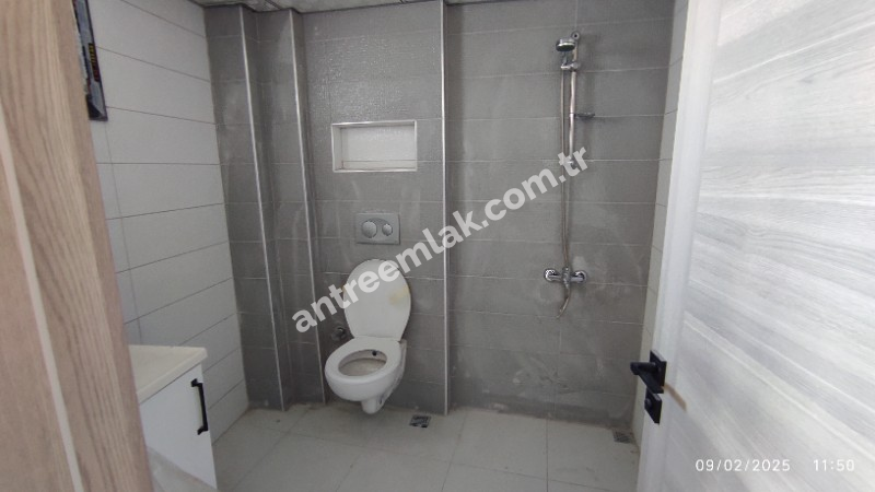 Antre Emlak'tan Satılık Gülyaka Mahallesinde 4+1, Ebeveyn Banyolu Doğalgazlı Asansörlü Otoparklı Sıfır Dubleks Daire