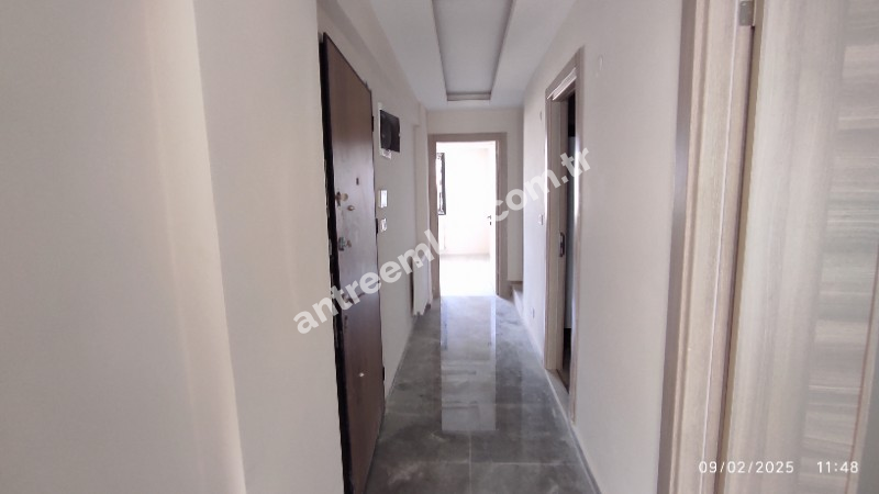 Antre Emlak'tan Satılık Gülyaka Mahallesinde 4+1, Ebeveyn Banyolu Doğalgazlı Asansörlü Otoparklı Sıfır Dubleks Daire