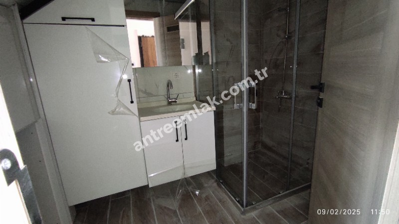 Antre Emlak'tan Satılık Gülyaka Mahallesinde 4+1, Ebeveyn Banyolu Doğalgazlı Asansörlü Otoparklı Sıfır Dubleks Daire