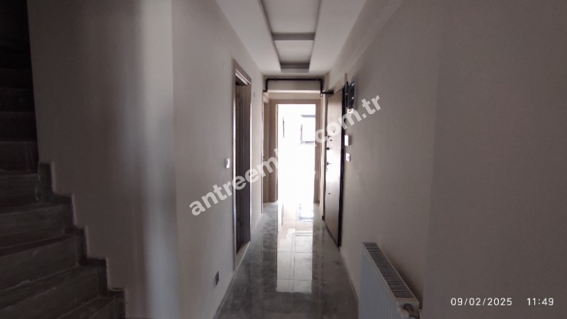 Antre Emlak'tan Satılık Gülyaka Mahallesinde 4+1, Ebeveyn Banyolu Doğalgazlı Asansörlü Otoparklı Sıfır Dubleks Daire