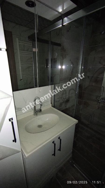 Antre Emlak'tan Satılık Gülyaka Mahallesinde 4+1, Ebeveyn Banyolu Doğalgazlı Asansörlü Otoparklı Sıfır Dubleks Daire