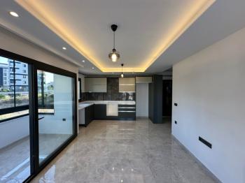 ASLAN'DAN 2. ÇEVRE YOLU ÜZERİ SİTEİÇİ ULTRA LÜKS SATILIK 2+1