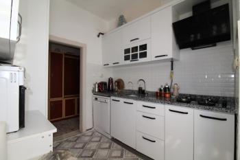 ASLAN'DAN MEZİTLİDE SİTE İÇİ,FERAH CEPHELİ,BAĞIMSIZ MUTFAKLI 2+1
