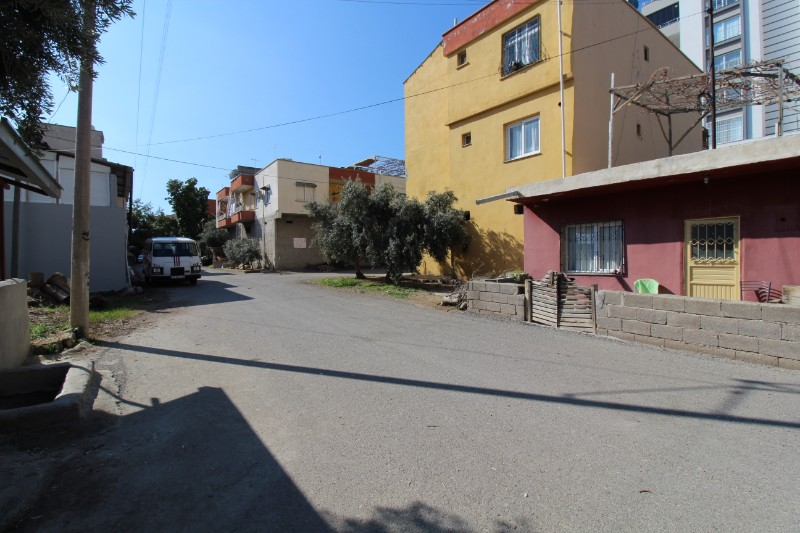 ASLAN'DAN KARGIPINARINDA MERKEZİ KONUM 250M2 İMARLI EV VE ARSASI