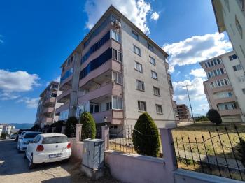 GÖNEN’DE ÖZEL TASARIMLI, GENİŞ 3+1 DAİRE