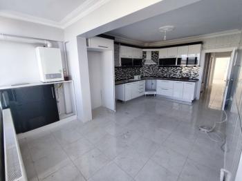 GÖNEN’DE ÖZEL TASARIMLI, GENİŞ 3+1 DAİRE