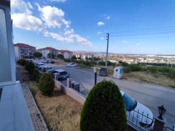 GÖNEN’DE ÖZEL TASARIMLI, GENİŞ 3+1 DAİRE