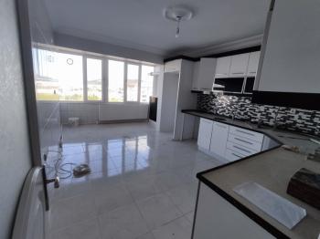 GÖNEN’DE ÖZEL TASARIMLI, GENİŞ 3+1 DAİRE