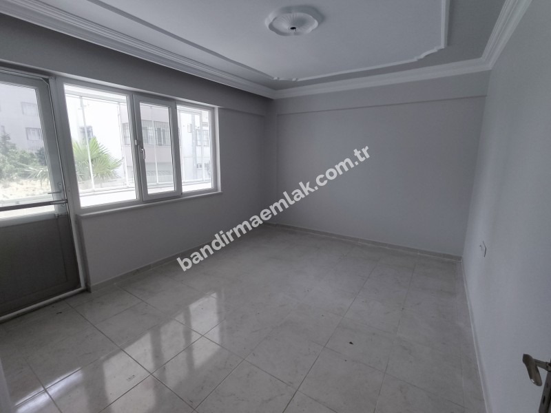 GÖNEN’DE ÖZEL TASARIMLI, GENİŞ 3+1 DAİRE