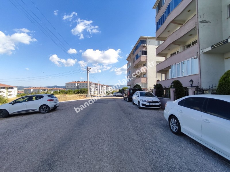GÖNEN’DE ÖZEL TASARIMLI, GENİŞ 3+1 DAİRE