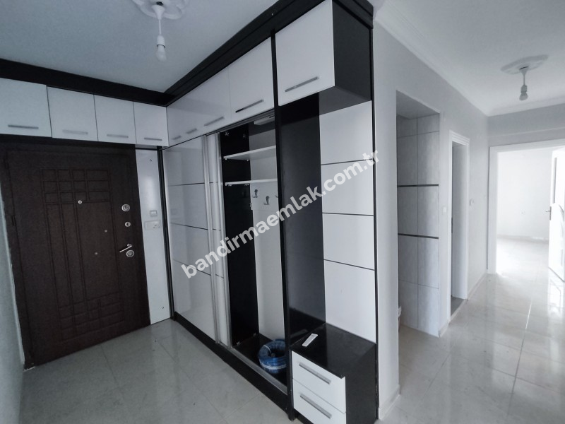 GÖNEN’DE ÖZEL TASARIMLI, GENİŞ 3+1 DAİRE