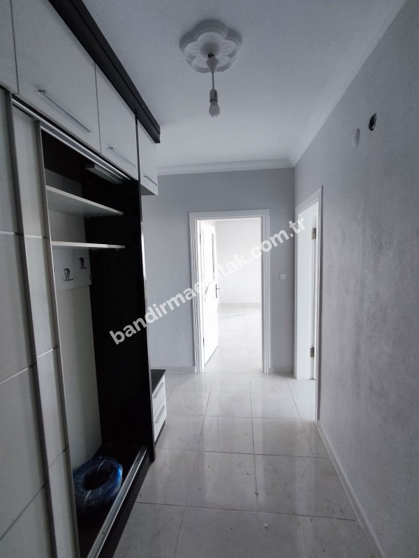 GÖNEN’DE ÖZEL TASARIMLI, GENİŞ 3+1 DAİRE