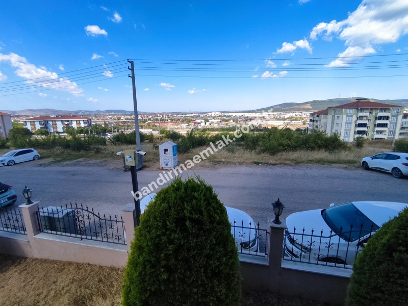 GÖNEN’DE ÖZEL TASARIMLI, GENİŞ 3+1 DAİRE