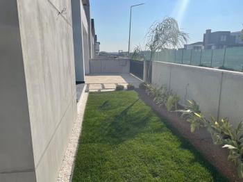 Lefkoşa Batıkent Bölgesinde Satılık 3+1 Havuzlu Lüks Villa