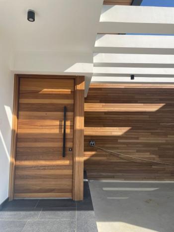 Lefkoşa Batıkent Bölgesinde Satılık 3+1 Havuzlu Lüks Villa