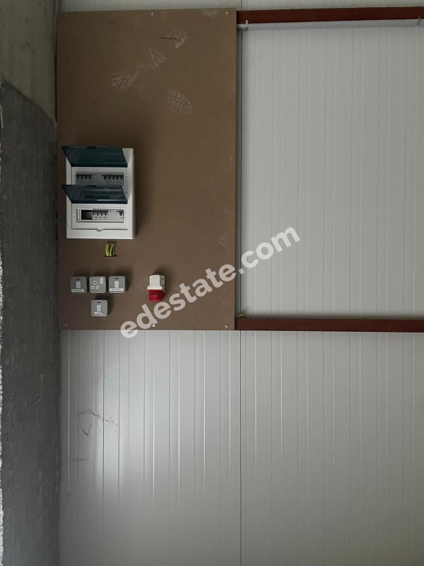 Lefkoşa Haspolat Sanayi Bölgesinde Sıfır Kiralık Depo 