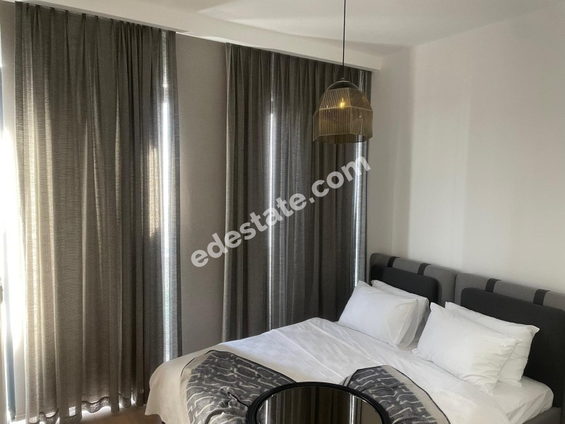 Lefkoşa Batıkent Bölgesinde Satılık 3+1 Havuzlu Lüks Villa