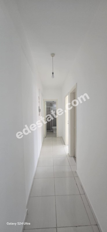 Lefkoşa Yenikent Bölgesinde Yarı Eşyalı 2+1 KİRALIK ZEMİN KAT DAİRE