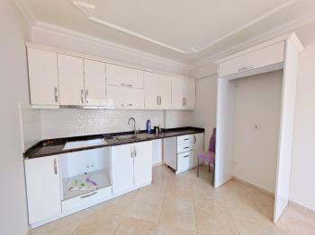 Didim Yeni Mahalle'de Geniş Balkonlu 1+1 Satılık Daire