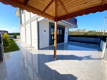 Didim'de Satılık Tam Müstakil Villa