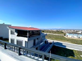 Didim'de Ful Eşyalı Satılık Villa