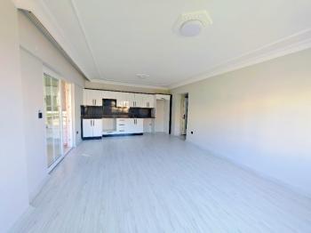 Cumhuriyet İlkokuluna Yakın Satılık Daire