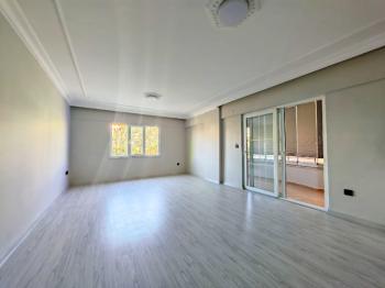 Cumhuriyet İlkokuluna Yakın Satılık Daire